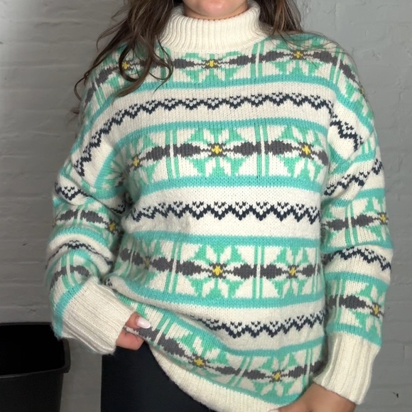 American Eagle Blue Cream Oversized Fairisle Mock Neck Sweater - size S - Picture 4 of 15